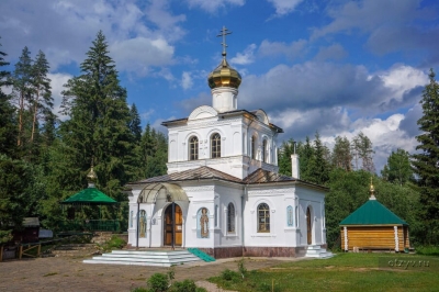 Карандашов В. Д. Оковецкая земля в культурном наследии и духовном возрождении россиян.